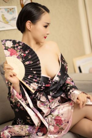 新蜜桃成熟时_4K动漫在线观看