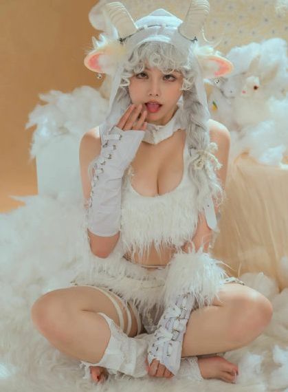 年轻的阿姨2_超清免费观看